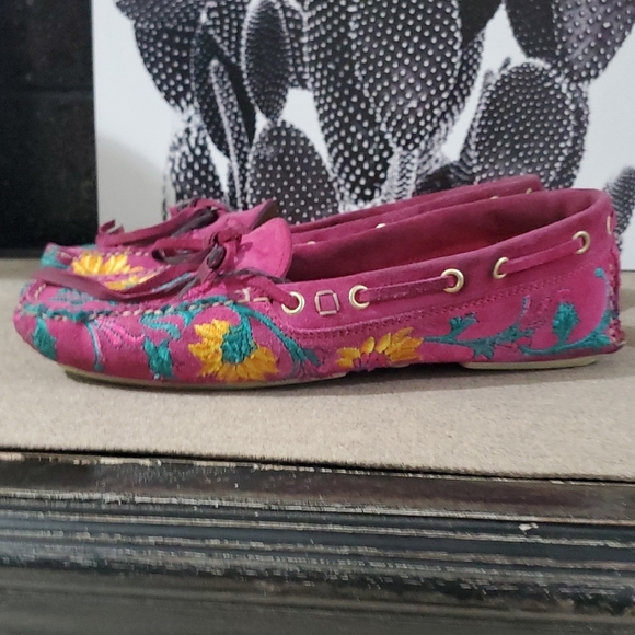 Anthro Floral Embroidered Pink Loafers Hot Pink Flats Fuscia Slip On Moccasins - Picture 6 of 11